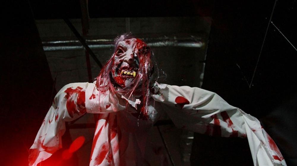 Ảnh ma kinh dị máu me ám ảnh