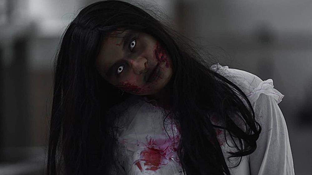 Ảnh ma kinh dị máu me ám ảnh